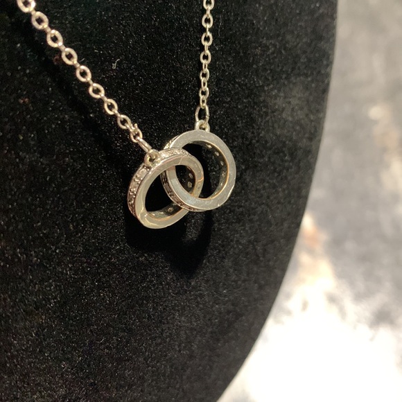 Womens’ Double loop necklace - Picture 5 of 7